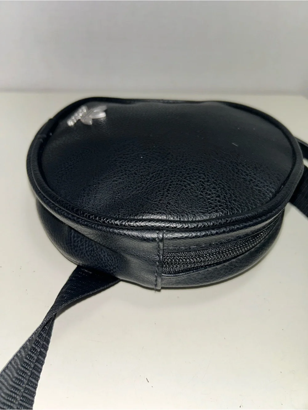 Adidas Originals Black Faux Leather Circle Waist Pack Wristlet Trefoil Logo